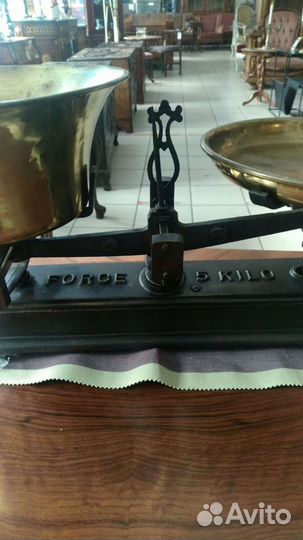 Старинные весы