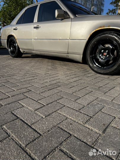 Mercedes-Benz W124 2.3 МТ, 1991, 445 320 км