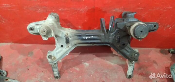 Сеат кордоба подрамник передний гольф 3 венто 1.4
