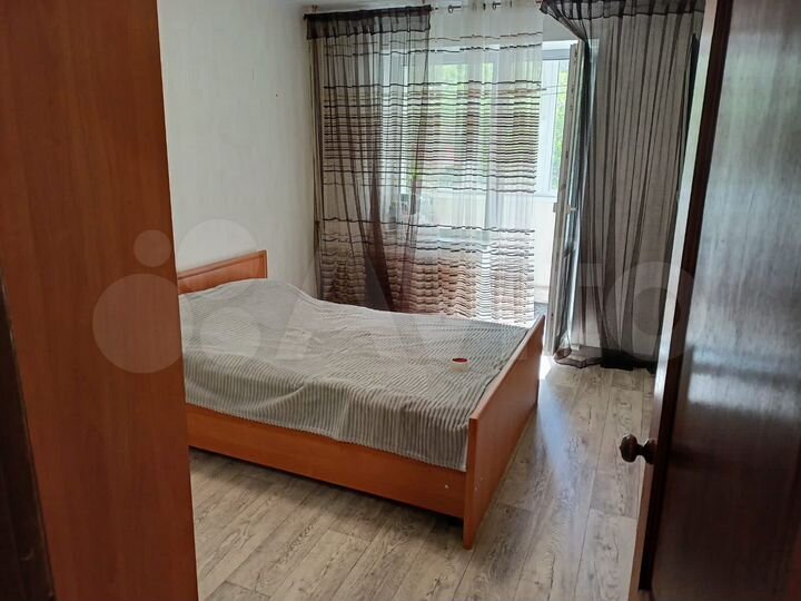 3-к. квартира, 73 м², 1/10 эт.
