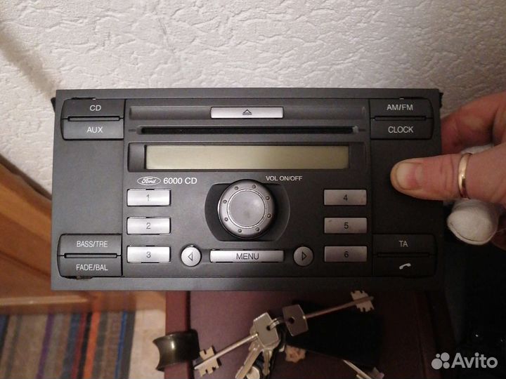 Магнитола штатная Форд фокус 2 б/у