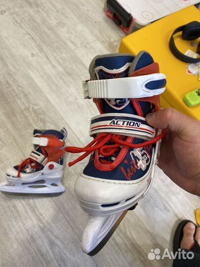 Хоккейные коньки (размер 26-29)