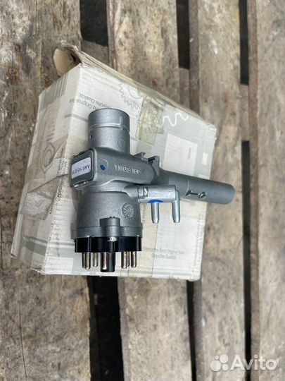 Замок зажигания Mercedes t1 оригинал