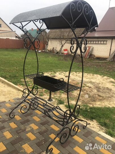 Кованые мангалы с крышей