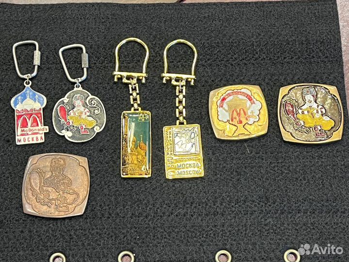 Коллекция значков Макдоналдс СССР (1990-1991)