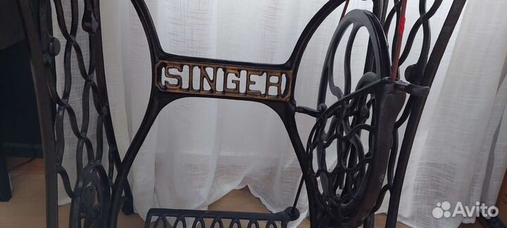 Швейная машина Singer