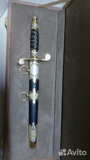 Сувенирный кортик