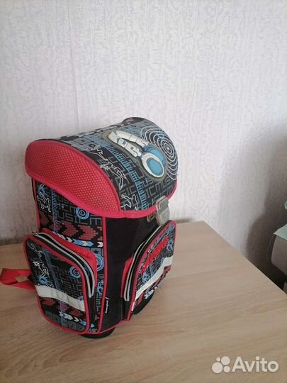 Портфель школьный для мальчика б.у