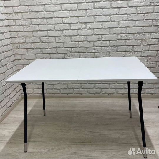 Кухонный стол