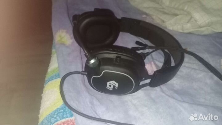 Игровые наушники