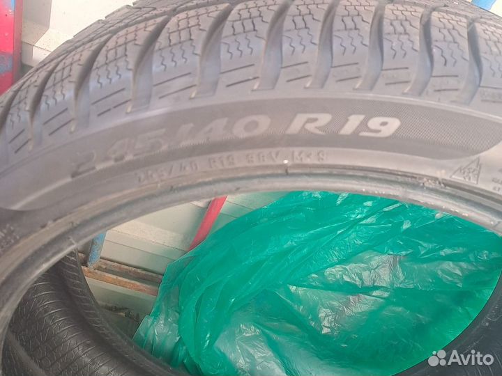 Pirelli Winter Sottozero 3 245/40 R19 и 275/35 R19