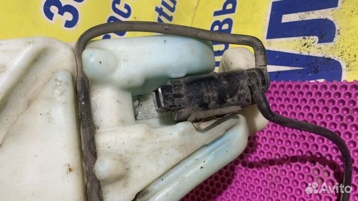 Бачок омывателя Ford Focus