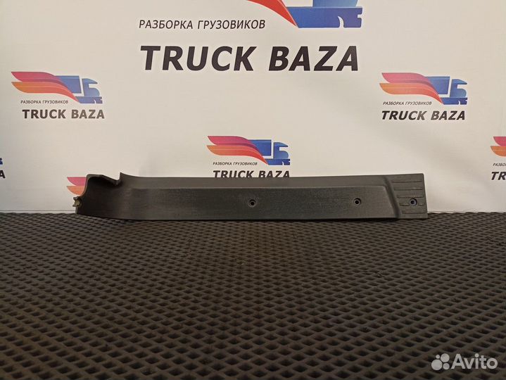 81615100397 Накладка порога левого