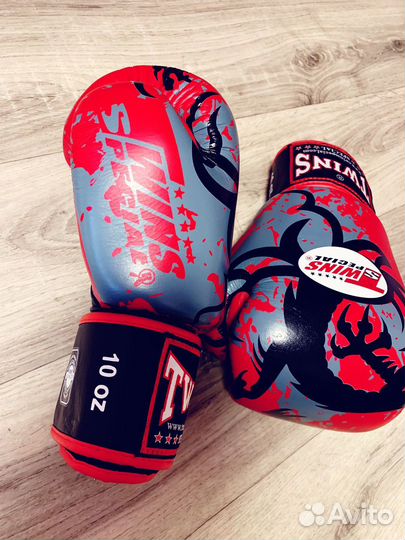Боксерские перчатки