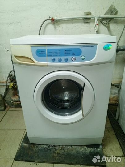 Продам стиральную машину Самсунг на 5 кг
