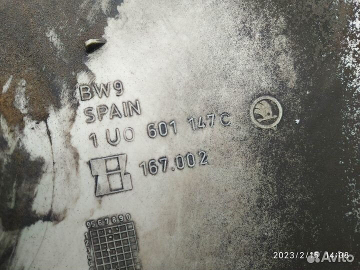 1U0601147C Skoda Octavia A4 колпак колесный R15