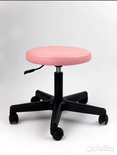 Стул мастера на колесиках