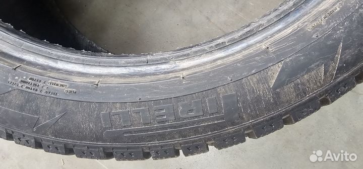 Pirelli Ice Zero 275/40 R20 и 315/35 R20 110T