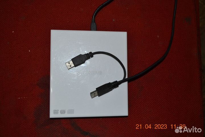 Портативный DVD дисковод USB Samsung SE-S084
