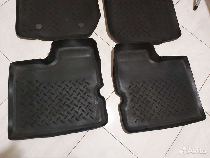Коврики Рено duster