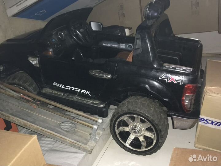 Детская машина на аккумуляторе бу