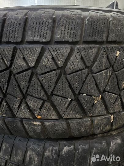 Bridgestone Blizzak DM-V2 235/60 R18 107S