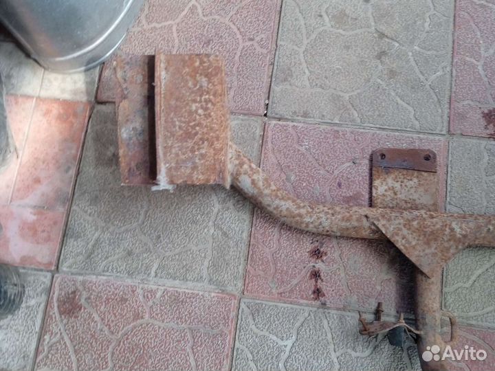 Фаркоп на ваз 2110 2112