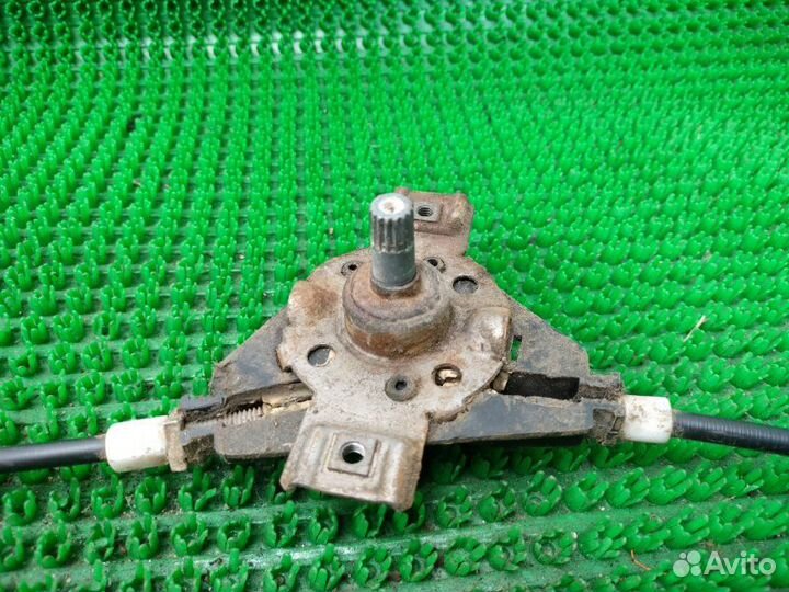 Стеклоподъемник задний правый Volkswagen Golf 2 HK