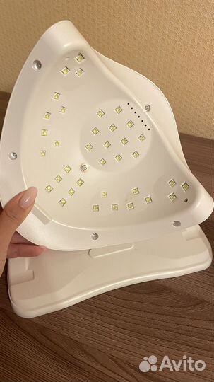 Лампа для сушки ногтей