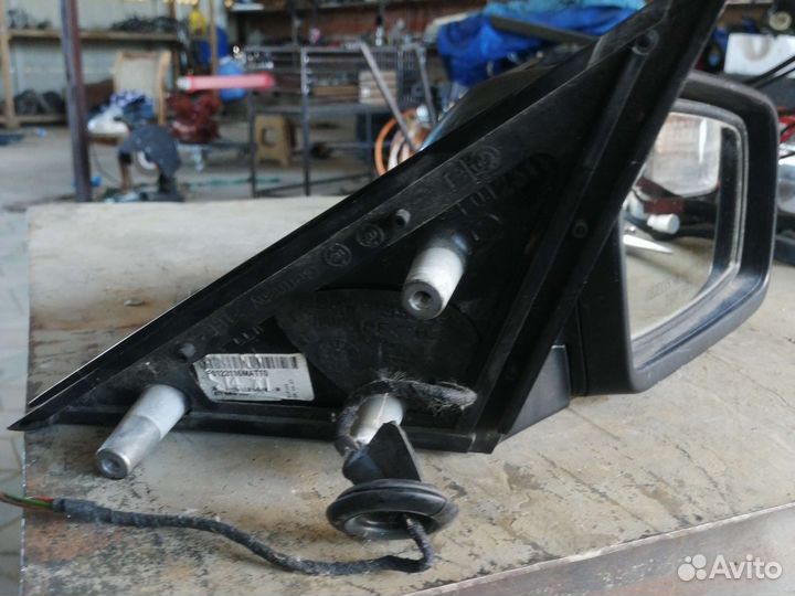 Зеркало заднего вида правое BMW 5-Series E60