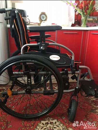 Кресло-коляска новая