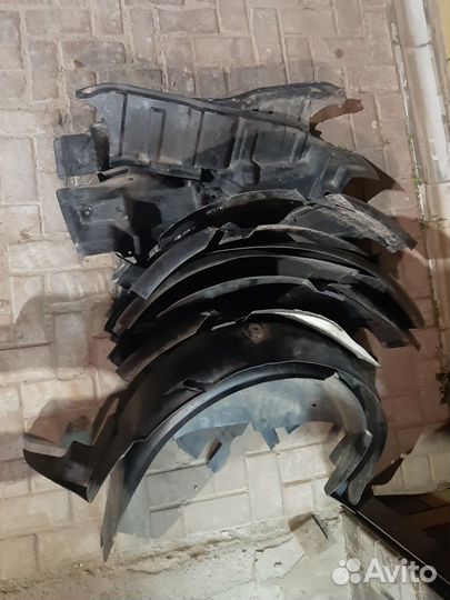 Подкрылки локеры mercedes vaneo w414