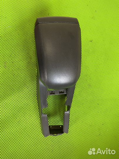 Подлокотник центральная консоль опель антара