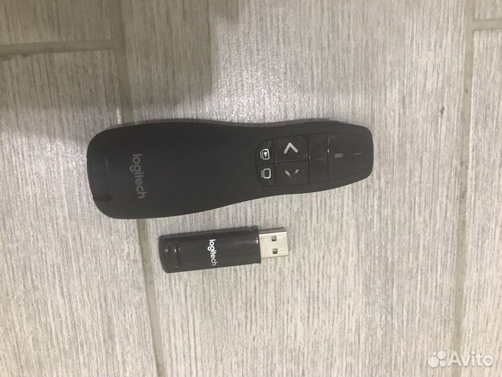 Лазерная указка Logitech R-400