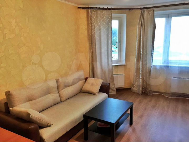 1-к. квартира, 43 м², 3/17 эт.