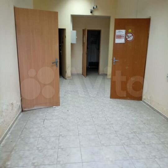 Продам помещение свободного назначения, 425.7 м²