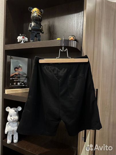 Шорты essentials