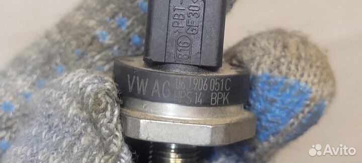 Датчик давления топлива VW Touareg FL
