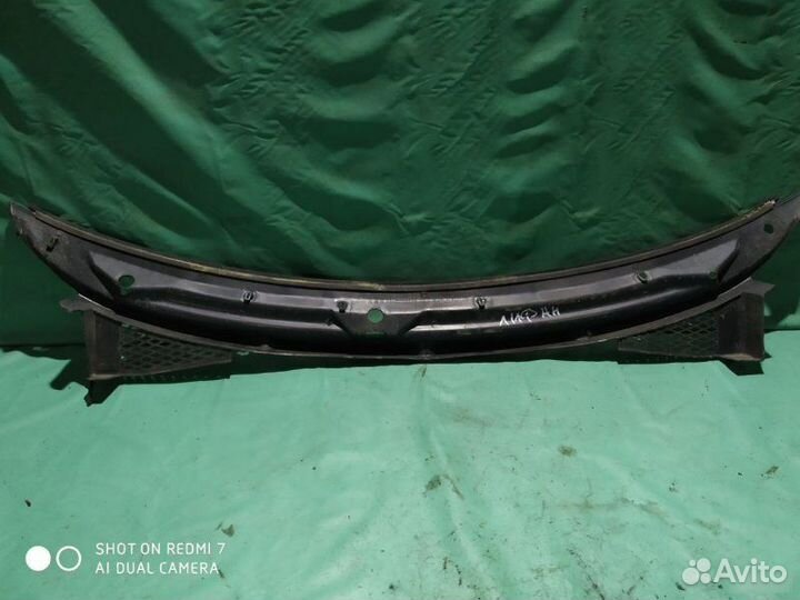 Жабо Lifan Breez