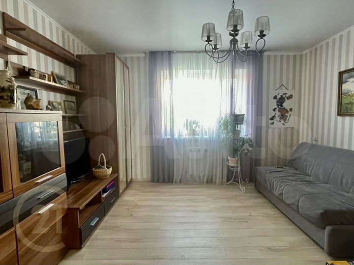 2-к. квартира, 57 м², 2/9 эт.