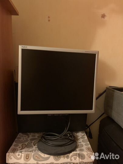 Монитор NEC
