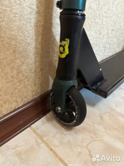 Трюковой самокат district c50