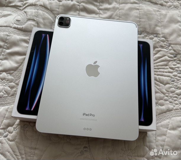 Apple iPad Pro 11 (2022) 128GB Wi-Fi Silver