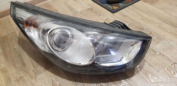 Hyundai ix35 фара правая