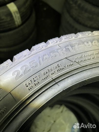 Triangle Snowlink TWT02 225/45 R17