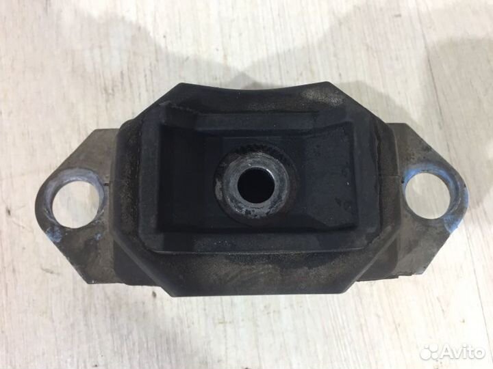 Подушка кпп Лада Ларгус K4M 2014