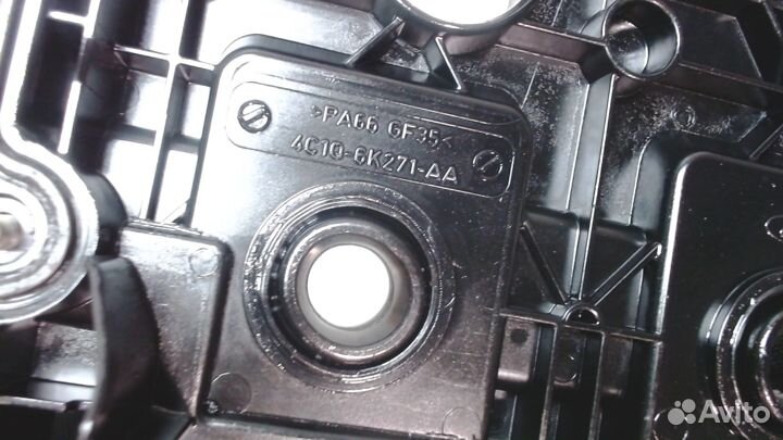 Крышка клапанная двс Ford Transit, 2005