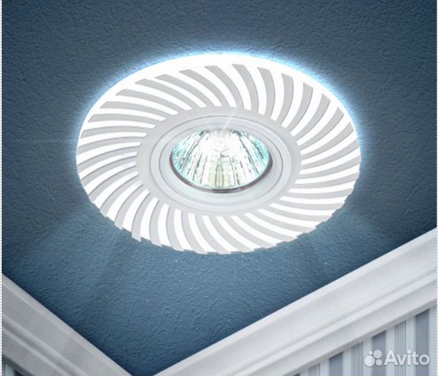 Встраиваемый светильник со LED подсветкой