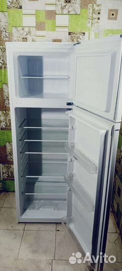 Холодильник бу в отличном состоянии