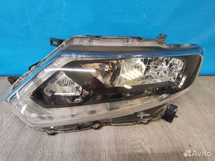 Фара левая Nissan X-Trail 3 Т32 2014